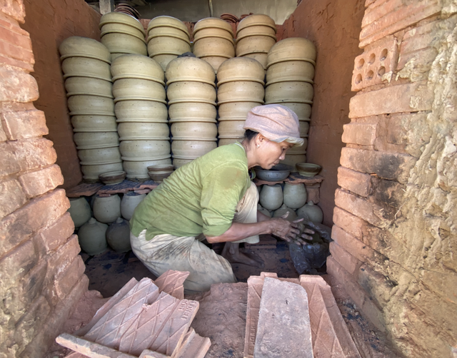 Da Nang hotels slash prices, Hoi An hosts pottery festival for National Day holiday - Ảnh 3.