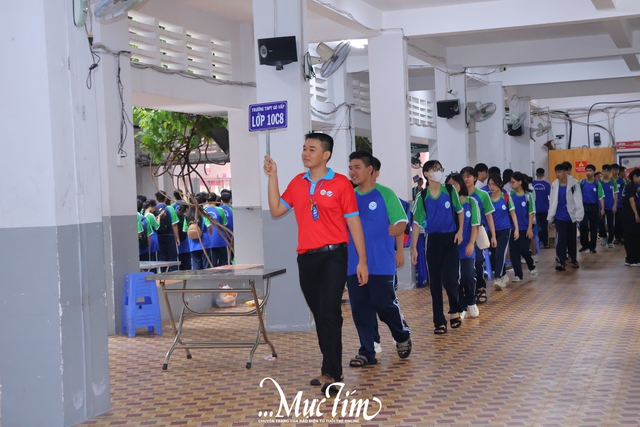Trường THPT Gò Vấp tưng bừng chào đón học sinh khối 10 - Ảnh 2.