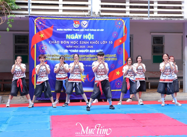 Trường THPT Gò Vấp tưng bừng chào đón học sinh khối 10 - Ảnh 16.