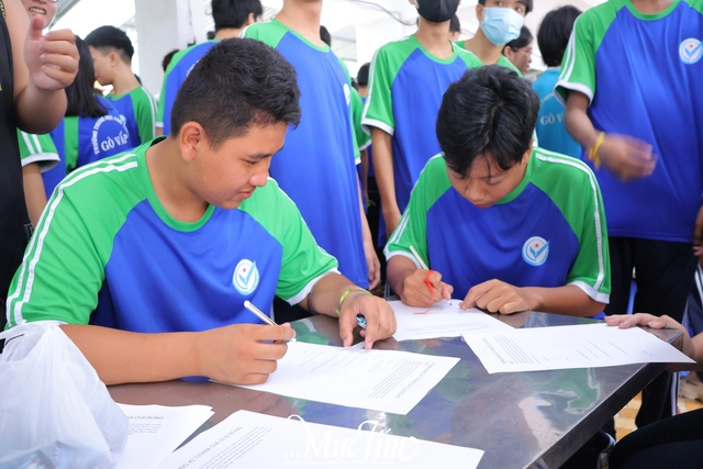 Trường THPT Gò Vấp tưng bừng chào đón học sinh khối 10 - Ảnh 24.
