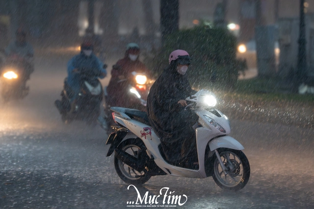 Thời tiết TP.HCM và Nam Bộ xác suất mưa 70-80% dịp lễ 2-9- Ảnh 1.