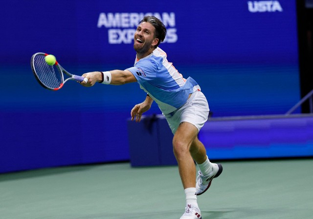 Djokovic beats back issue to blast past Norrie at US Open - Ảnh 4. Djokovic beats back issue to blast past Norrie at US Open - Ảnh 4.