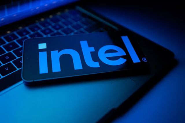 Intel amends CHIPS Act deal with US Commerce Department, gets $5.7 billion early - Ảnh 1.