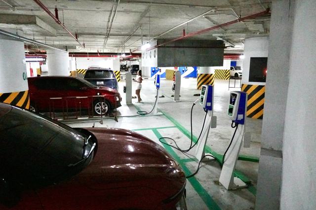 Many apartment buildings in Ho Chi Minh City start installing EV charging points
- Ảnh 6. Many apartment buildings in Ho Chi Minh City start installing EV charging points
- Ảnh 6.