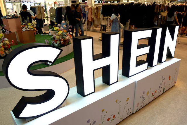 Italian regulator hits Shein with 1 million euro greenwashing fine - Ảnh 1.
