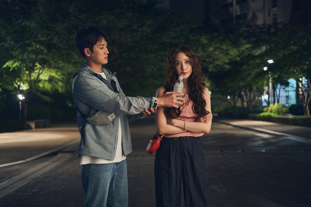 Tại sao khán giả hào hứng với màn nên duyên giữa Yoona và Ahn Bo Hyun? - Ảnh 1.