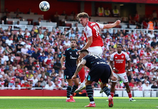 Viktor Gyokeres ghi bàn giúp Arsenal thắng đậm Athletic Bibao- Ảnh 1.