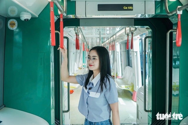 Hanoi metro line 3 elevated section marks 1st year of operation with 99.9% passenger satisfaction - Ảnh 1. Hanoi metro line 3 elevated section marks 1st year of operation with 99.9% passenger satisfaction - Ảnh 1.