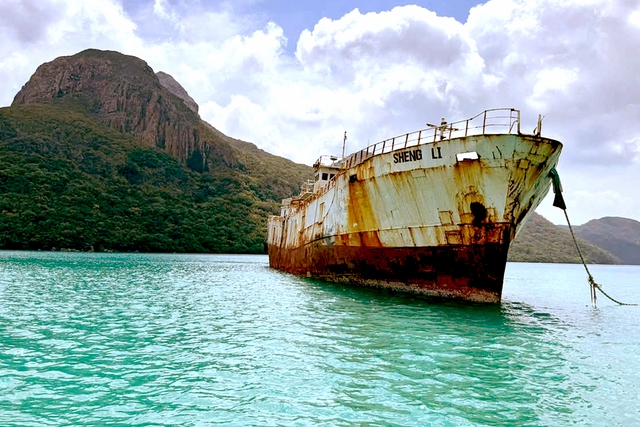 Tourism firm proposes scuttling ship to create dive site off Ho Chi Minh City’s island - Ảnh 1. Tourism firm proposes scuttling ship to create dive site off Ho Chi Minh City’s island - Ảnh 1.
