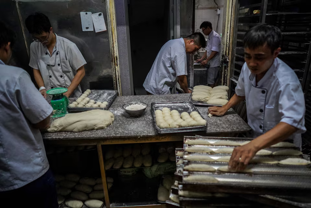 Baguette? No, banh mi: Vietnam celebrates independence from French rule - Ảnh 4.