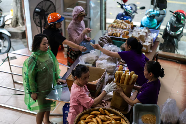 Baguette? No, banh mi: Vietnam celebrates independence from French rule - Ảnh 5.