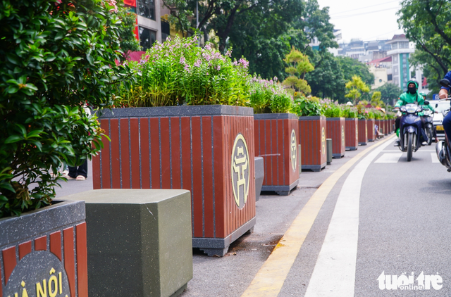 Hanoi’s Dong Kinh Nghia Thuc Square gets spacious new look 
- Ảnh 5.