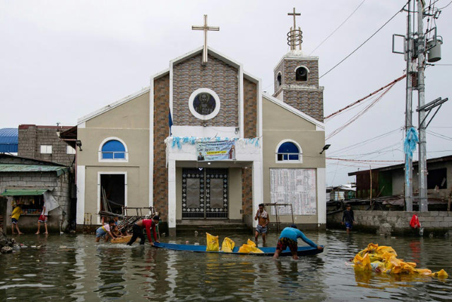 Against the tide: Filipinos battle rising sea on sinking island- Ảnh 2.