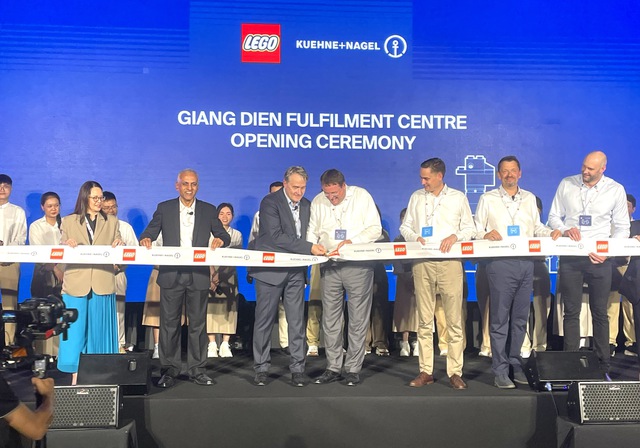 Denmark’s LEGO opens new regional distribution center in Vietnam- Ảnh 1.