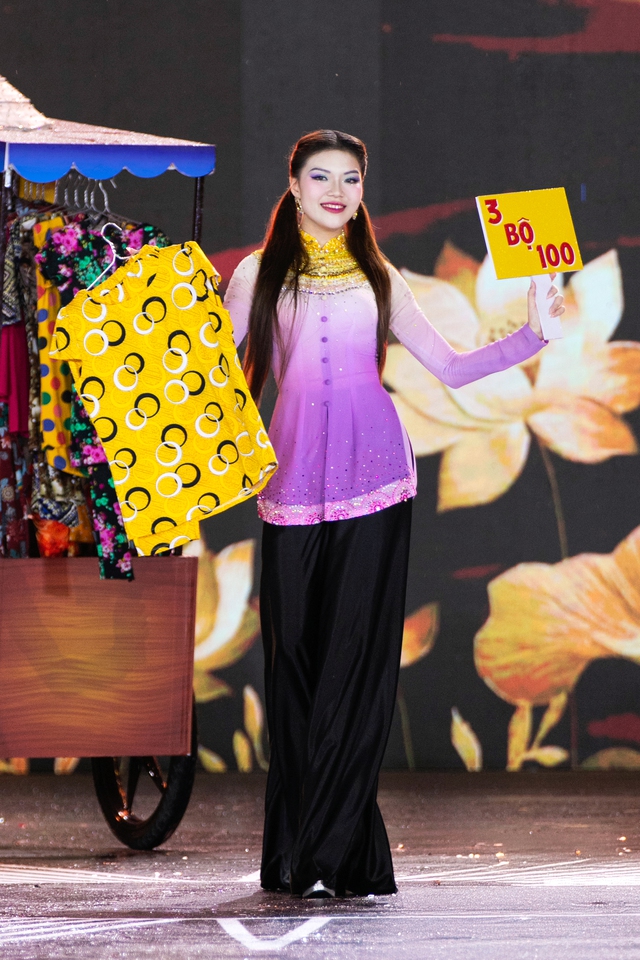 40 thí sinh Miss Grand Vietnam trình diễn trang phục văn hóa dân tộc dưới mưa - Ảnh 5.