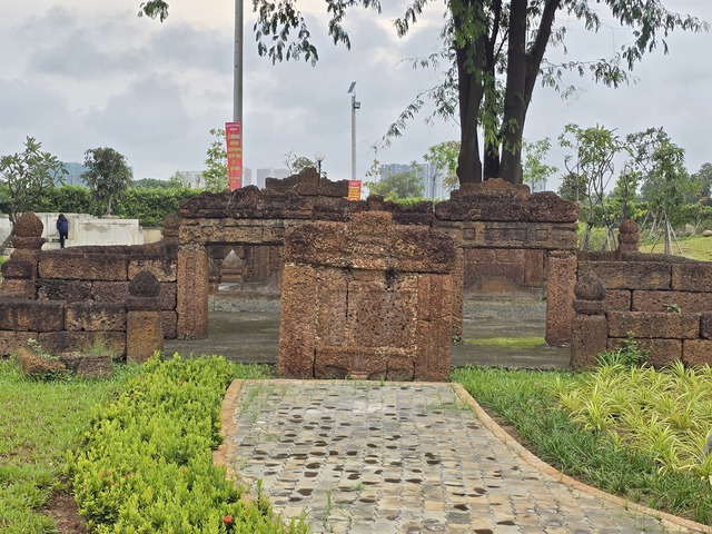 Ho Chi Minh City’s ancient tomb park receives heritage designation - Ảnh 2.