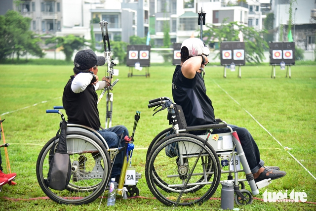 Archery competition heats up at National Sports Championship for the Disabled in Ho Chi Minh City - Ảnh 5. Archery competition heats up at National Sports Championship for the Disabled in Ho Chi Minh City - Ảnh 5.