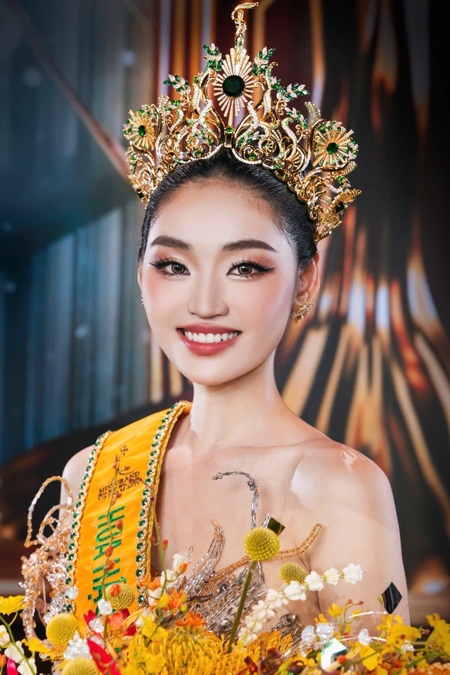 Người đẹp Đắk Lắk Nguyễn Thị Yến Nhi đăng quang Miss Grand Vietnam 2025 - Ảnh 1.