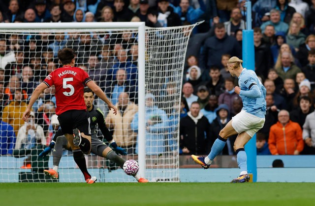 Man City and Haaland clobber United 3-0 in Manchester derby - Ảnh 2.