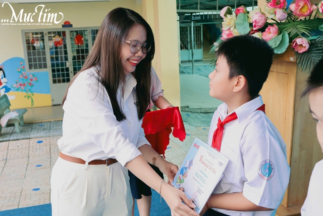 Học bổng Vì tương lai Việt Nam mang đến niềm vui cho 5 bạn học trò Trường tiểu học An Lạc 1- Ảnh 1.