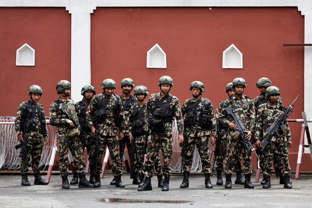 Nepal's deadly protests hammer tourism sector as arrivals fall 30%- Ảnh 4.