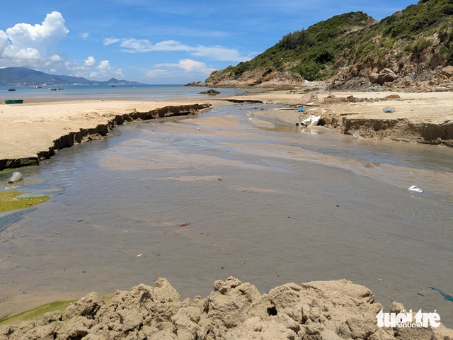 Wastewater treatment plant in Vietnam’s Gia Lai left idle as sewage continues to flow into sea- Ảnh 5.