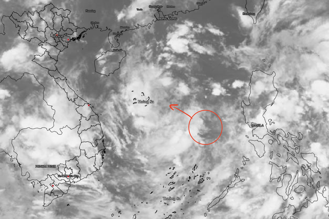 Low-pressure system expected to strengthen in East Vietnam Sea- Ảnh 1.