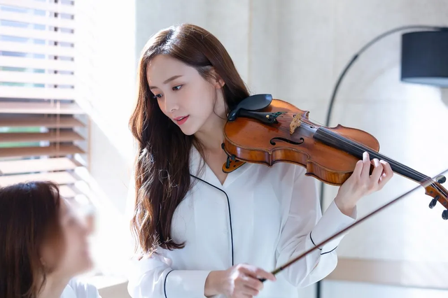 Park Ji Hyun đột phá với You and everything else sau thời gian kém tiếng - Ảnh 2.