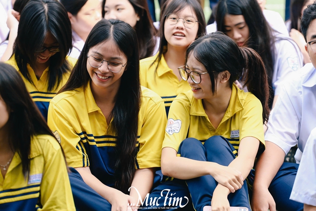 Teen Trường THPT Bùi Thị Xuân mê mẩn ‘mini show’ âm nhạc giờ ra chơi - Ảnh 6.