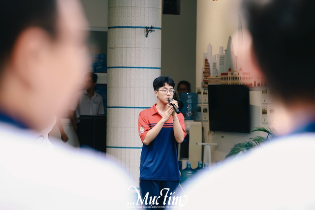 Teen Trường THPT Bùi Thị Xuân mê mẩn ‘mini show’ âm nhạc giờ ra chơi - Ảnh 12.