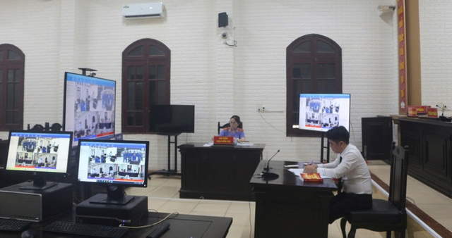 5 Laotians get life sentences for trafficking nearly 100kg of drugs into Vietnam- Ảnh 1. 5 Laotians get life sentences for trafficking nearly 100kg of drugs into Vietnam- Ảnh 1.