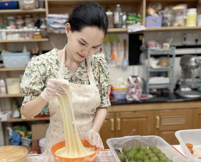 Người trẻ nói gì về bánh dẻo Trung thu hot trend đang gây bão?  - Ảnh 3.
