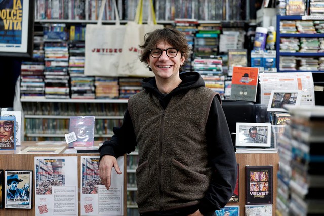 Paris DVD rental store in last stand against streaming giants - Ảnh 3.