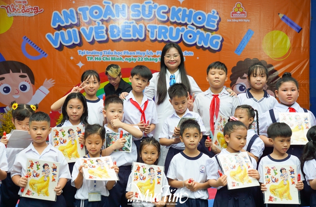 Học sinh Trường tiểu học Phan Huy Ích say mê khám phá thế giới dinh dưỡng - Ảnh 3.