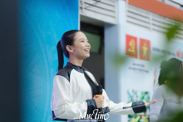 Teen Trường THPT Nguyễn Thái Bình giao lưu với nghệ sĩ nổi tiếng ngay tại trường- Ảnh 11.