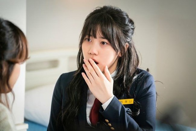 Sao nhí Lee Re trưởng thành ngày càng tài năng và xinh đẹp - Ảnh 4.