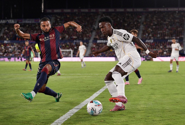 Mbappe và Vinicius cùng toả sáng, Real Madrid thắng đậm Levante - Ảnh 2.