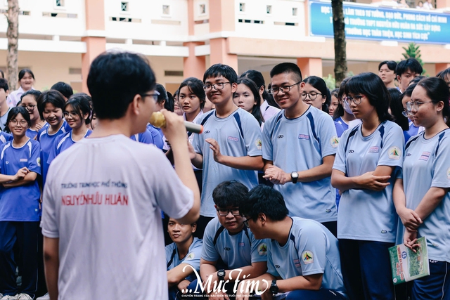 Teen Trường THPT Nguyễn Hữu Huân tổ chức mini show giờ ra chơi- Ảnh 9.