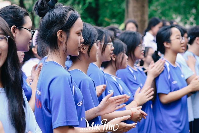 Teen Trường THPT Nguyễn Hữu Huân tổ chức mini show giờ ra chơi- Ảnh 13.