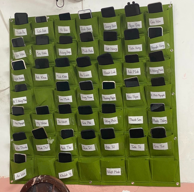 Những chiếc tủ đặc biệt trong lớp học không điện thoại - Ảnh 7.