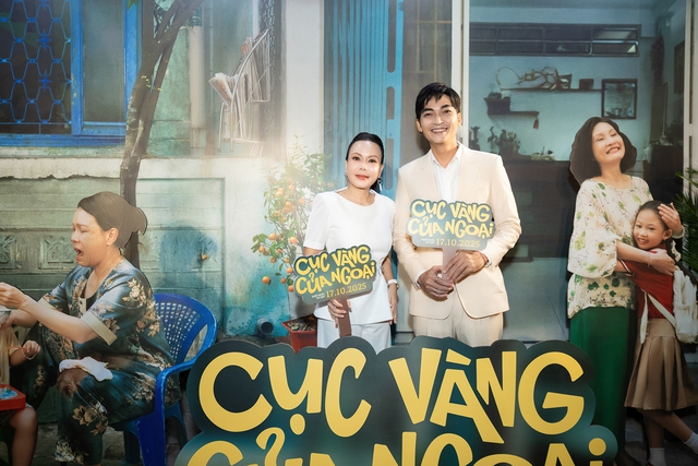 Dàn diễn viên Cục vàng của ngoại mở đại hội ‘bóc phốt’ đạo diễn Khương Ngọc- Ảnh 3.