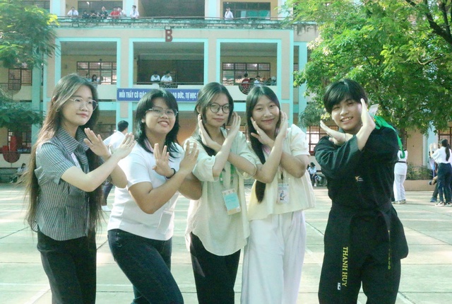 Ngày hội tỏa sáng đa sắc màu của học sinh Trường THPT Đa Phước- Ảnh 1.