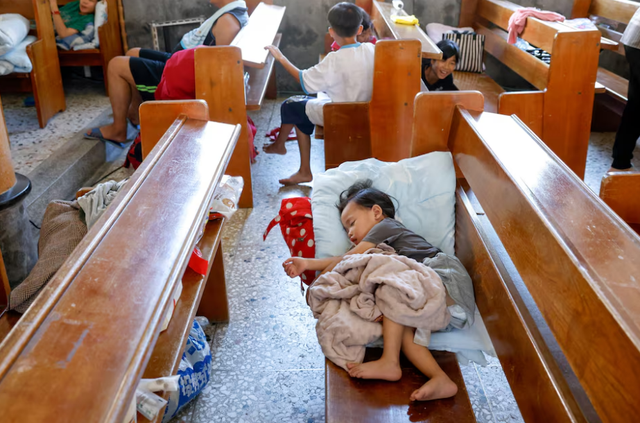 Taiwan revises down Super Typhoon Ragasa death toll to 14, but 33 missing- Ảnh 2.