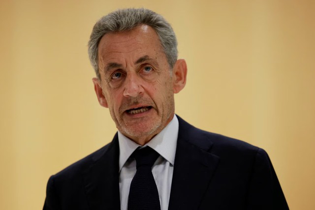 Former French President Sarkozy handed 5-year jail term in stunning downfall- Ảnh 5.
