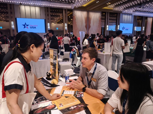 Vietnamese student enrollment in U.S. hits post-pandemic record with over 36,000 - Ảnh 1.