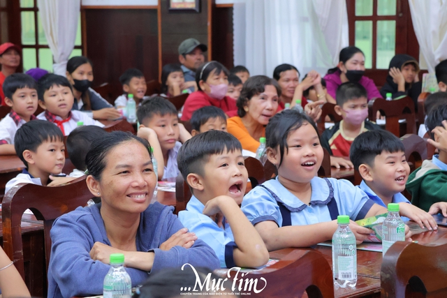 Trung thu mơ ước 2025: Thêm yêu thương cho trẻ em Tây Ninh- Ảnh 8.