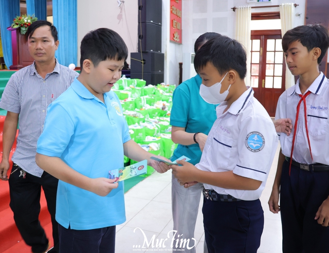 Trung thu mơ ước 2025: Thêm yêu thương cho trẻ em Tây Ninh- Ảnh 18.