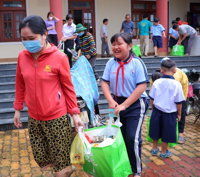 Trung thu mơ ước 2025: Thêm yêu thương cho trẻ em Tây Ninh- Ảnh 11.