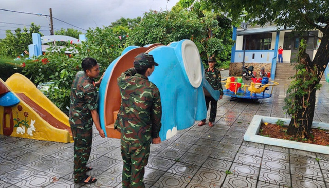 Vietnam’s Thanh Hoa, Quang Tri suspend classes due to storm Bualoi- Ảnh 1.