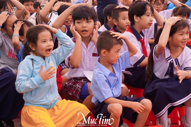 Trung thu mơ ước 2025: lay động câu chuyện của những bạn nhỏ giàu nghị lực - Ảnh 7.